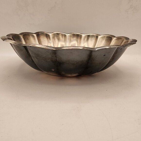 Reed & Barton Silver Plated Scalloped Bowl Holiday Elegant Christmas - Picture 4 of 8